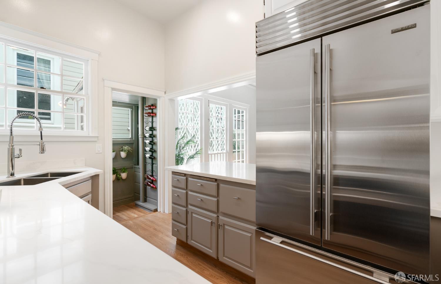 Detail Gallery Image 18 of 76 For 2930 Baker St, San Francisco,  CA 94123 - 2 Beds | 2/1 Baths