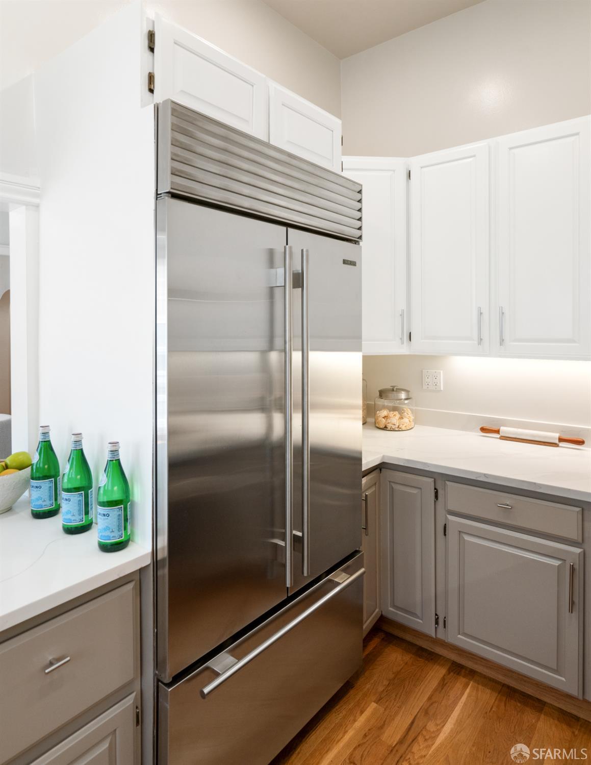 Detail Gallery Image 16 of 76 For 2930 Baker St, San Francisco,  CA 94123 - 2 Beds | 2/1 Baths
