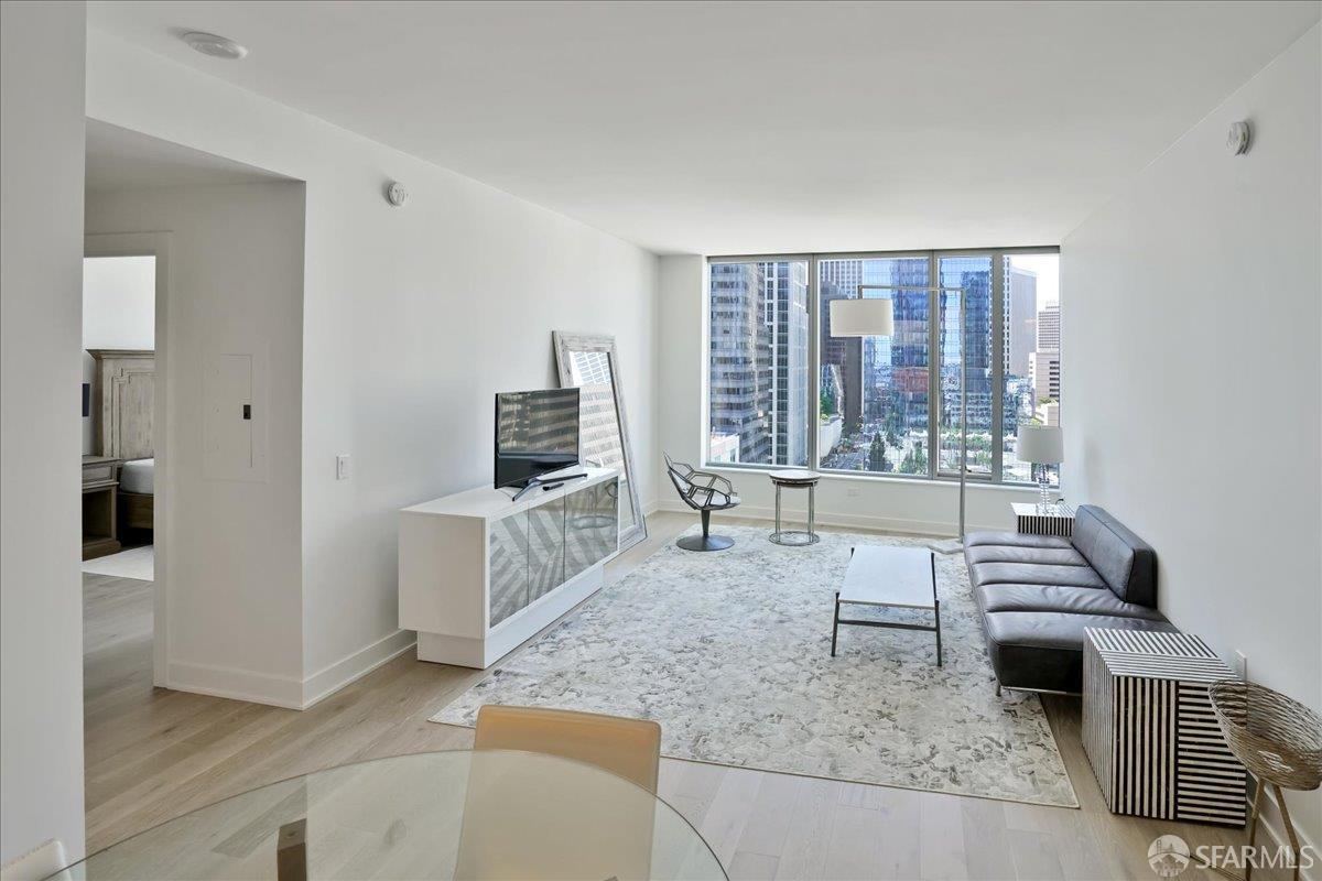 Detail Gallery Image 6 of 45 For 201 Folsom St 17b,  San Francisco,  CA 94105 - 2 Beds | 2 Baths