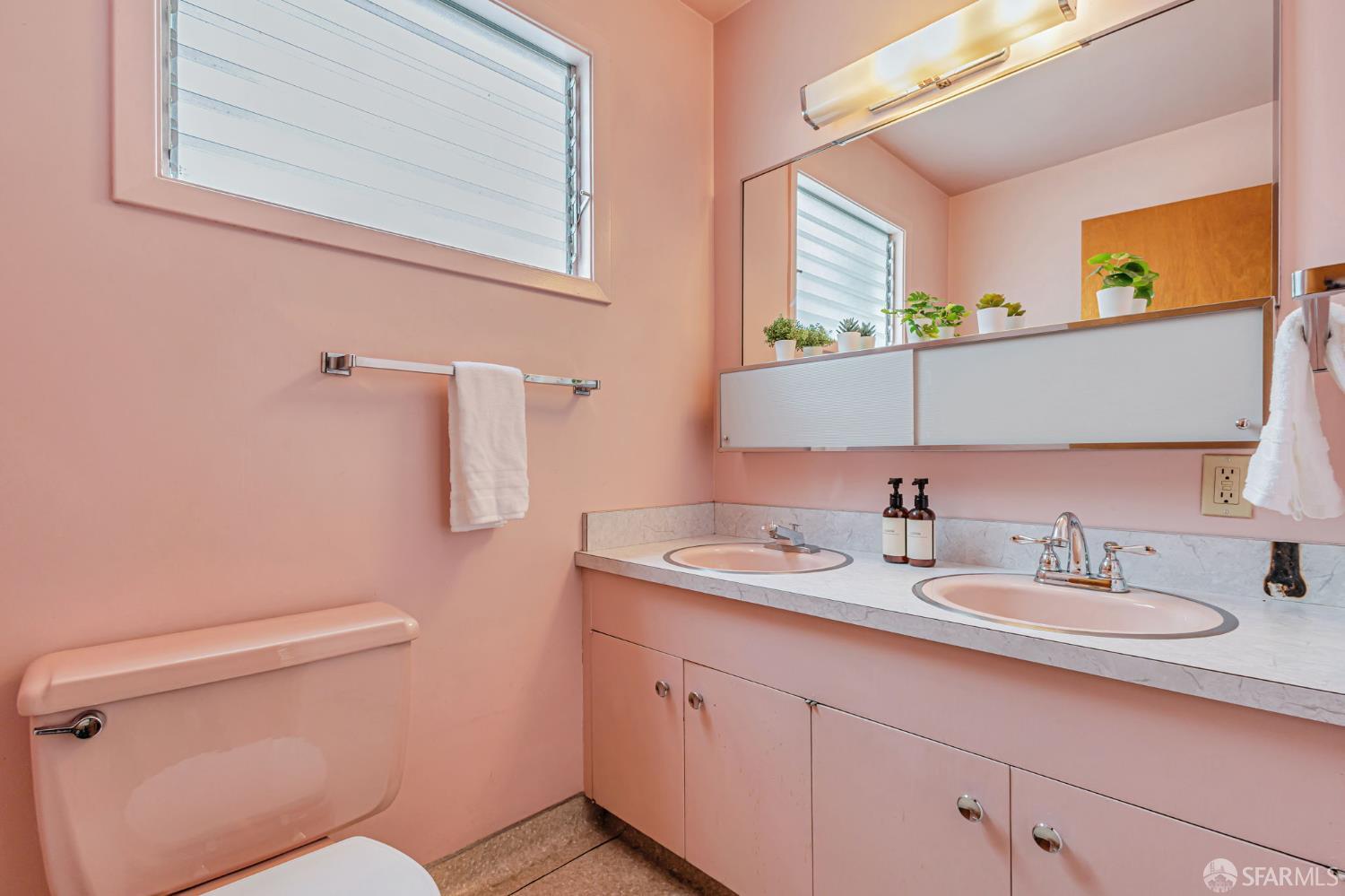 Detail Gallery Image 32 of 54 For 612 12th Ave, San Francisco,  CA 94118 - 4 Beds | 2/1 Baths