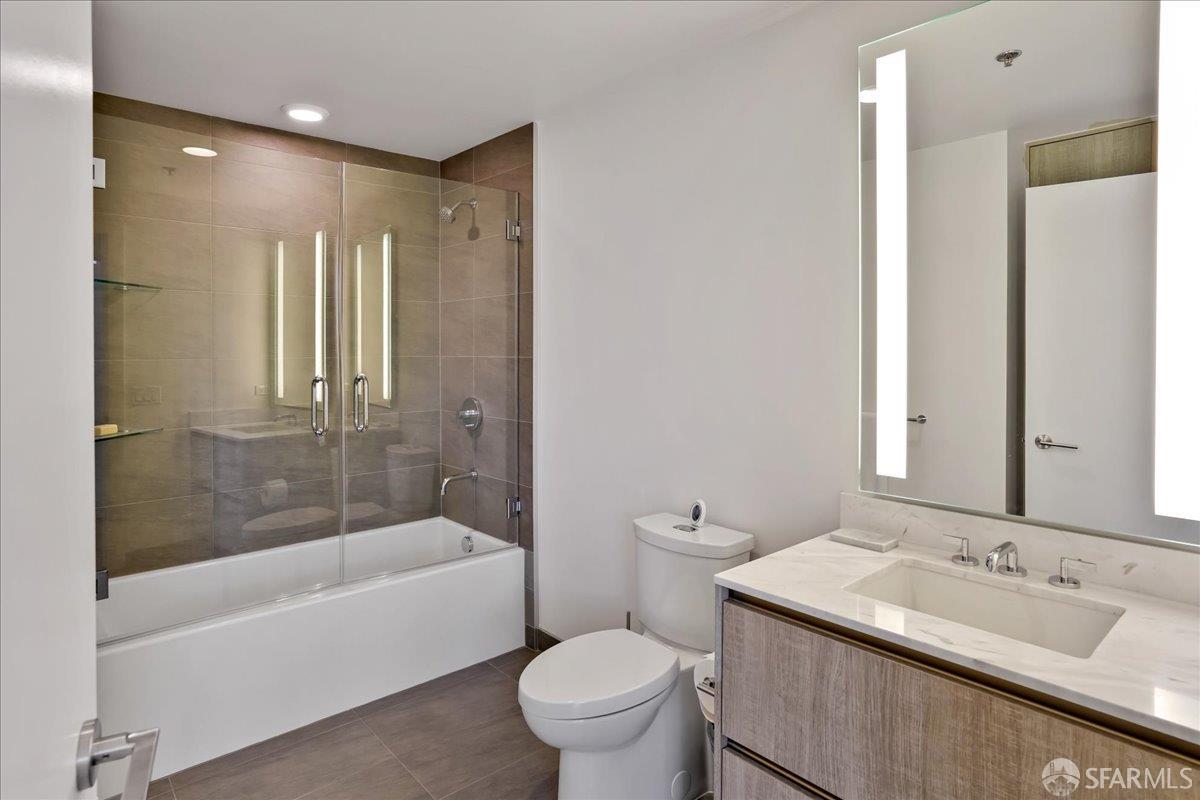 Detail Gallery Image 18 of 45 For 201 Folsom St 17b,  San Francisco,  CA 94105 - 2 Beds | 2 Baths