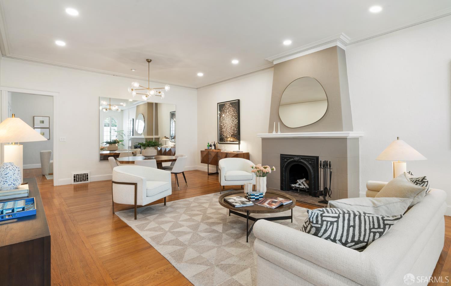 Detail Gallery Image 7 of 76 For 2930 Baker St, San Francisco,  CA 94123 - 2 Beds | 2/1 Baths