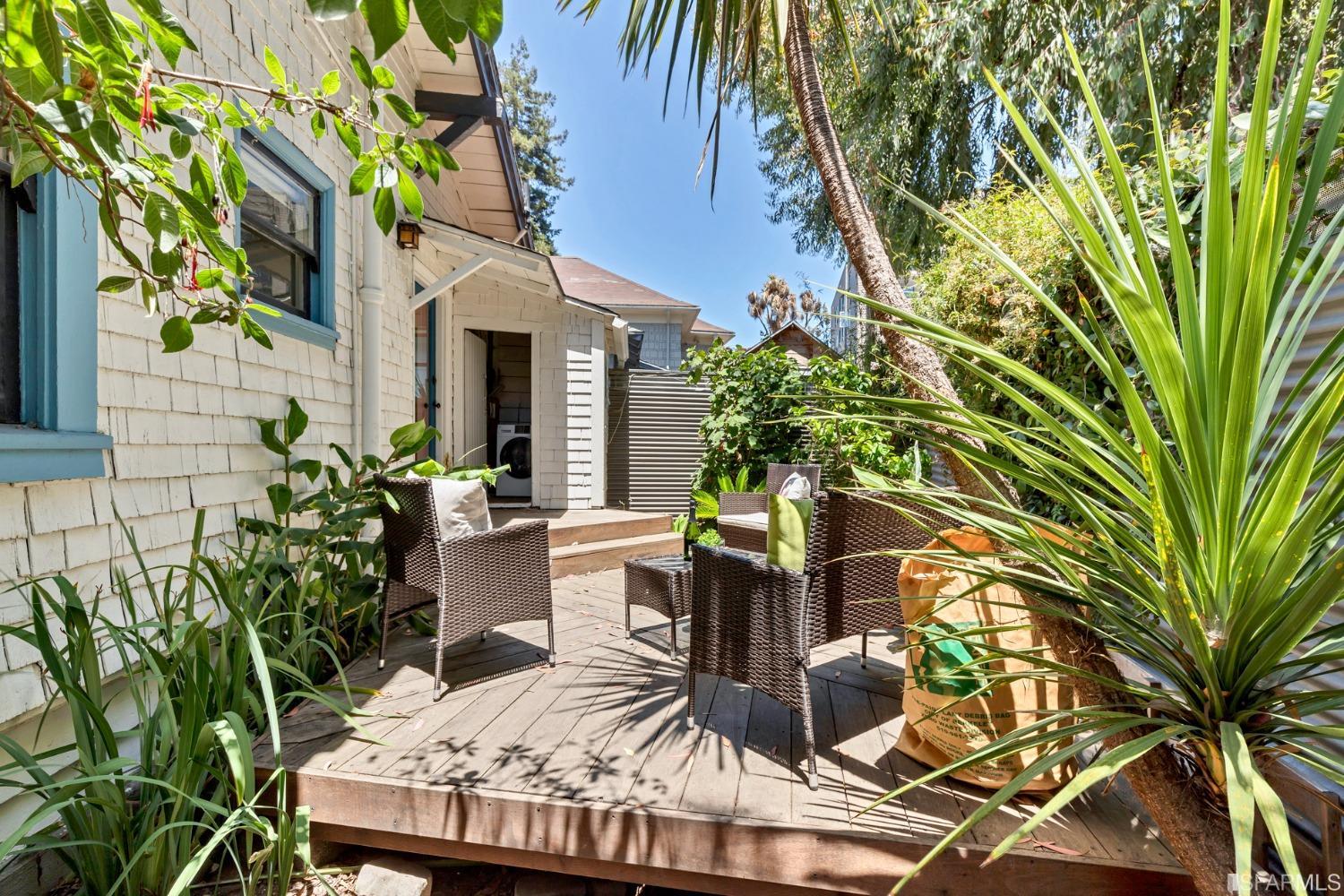 Detail Gallery Image 29 of 53 For 2543 Chilton Way, Berkeley,  CA 94704 - 2 Beds | 1 Baths