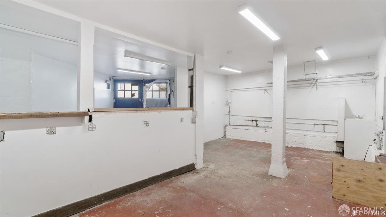 Detail Gallery Image 5 of 8 For 4004 Mission St, San Francisco,  CA 94112 - – Beds | – Baths
