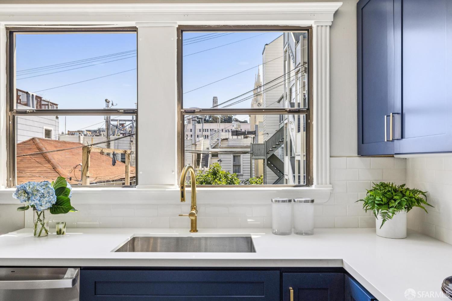 Photo #4: 425058848 Listing 
