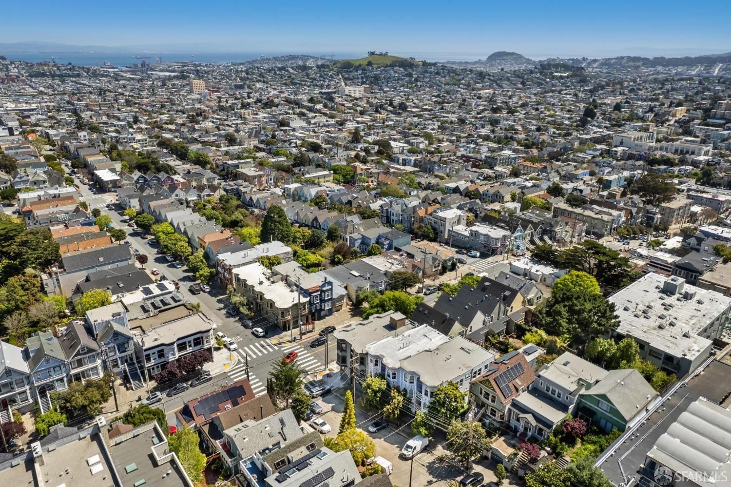 Detail Gallery Image 65 of 72 For 3919 22nd St, San Francisco,  CA 94114 - 4 Beds | 4 Baths