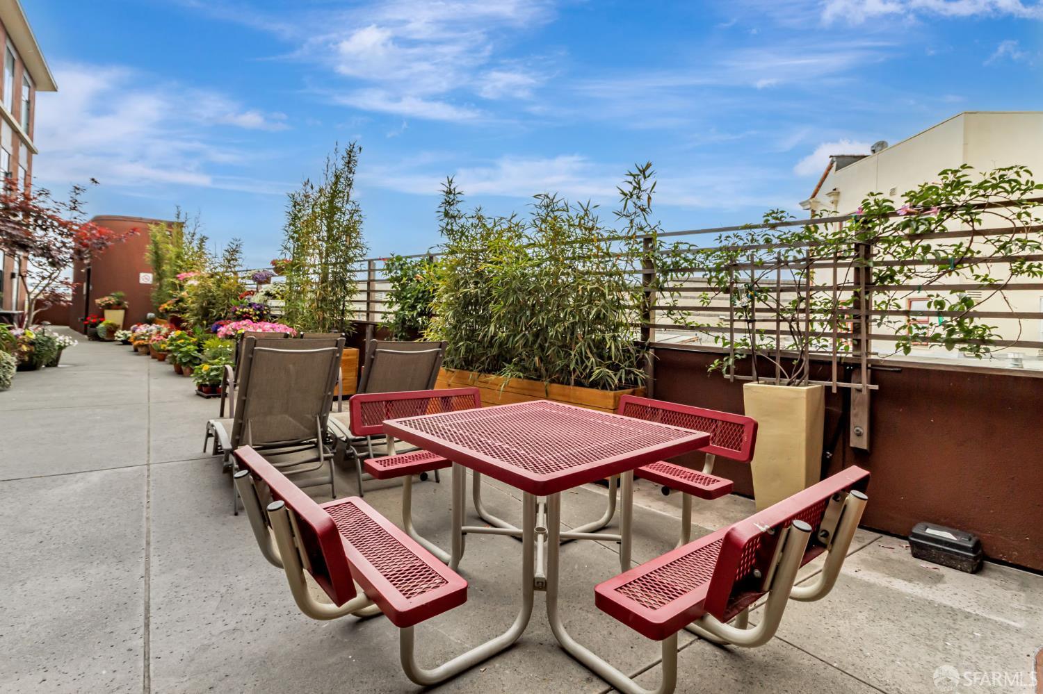 Detail Gallery Image 23 of 24 For 3801 San Pablo Ave #312,  Emeryville,  CA 94608 - 1 Beds | 1 Baths