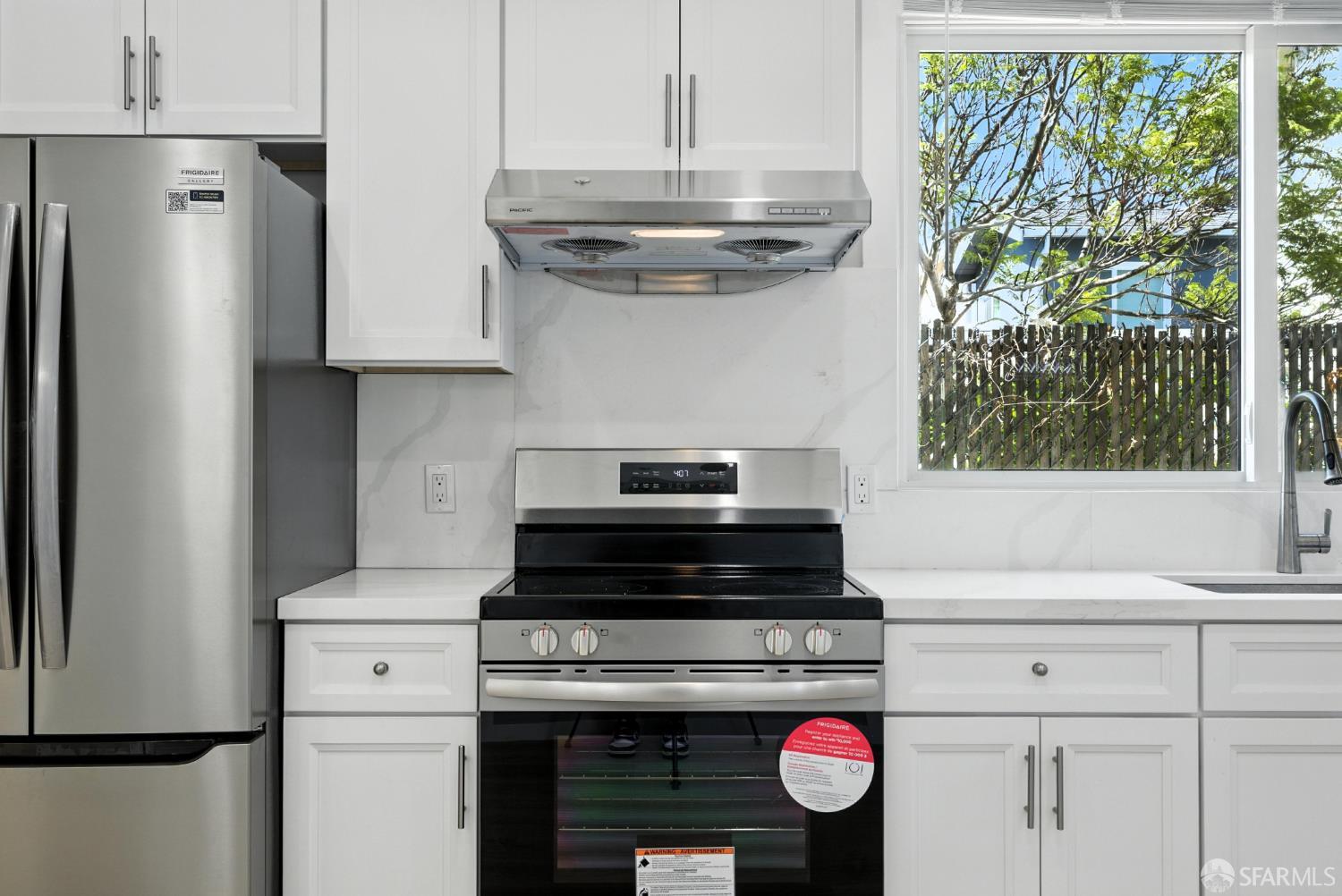 Detail Gallery Image 34 of 49 For 606 Masonic Ave, Albany,  CA 94706 - 4 Beds | 2/1 Baths