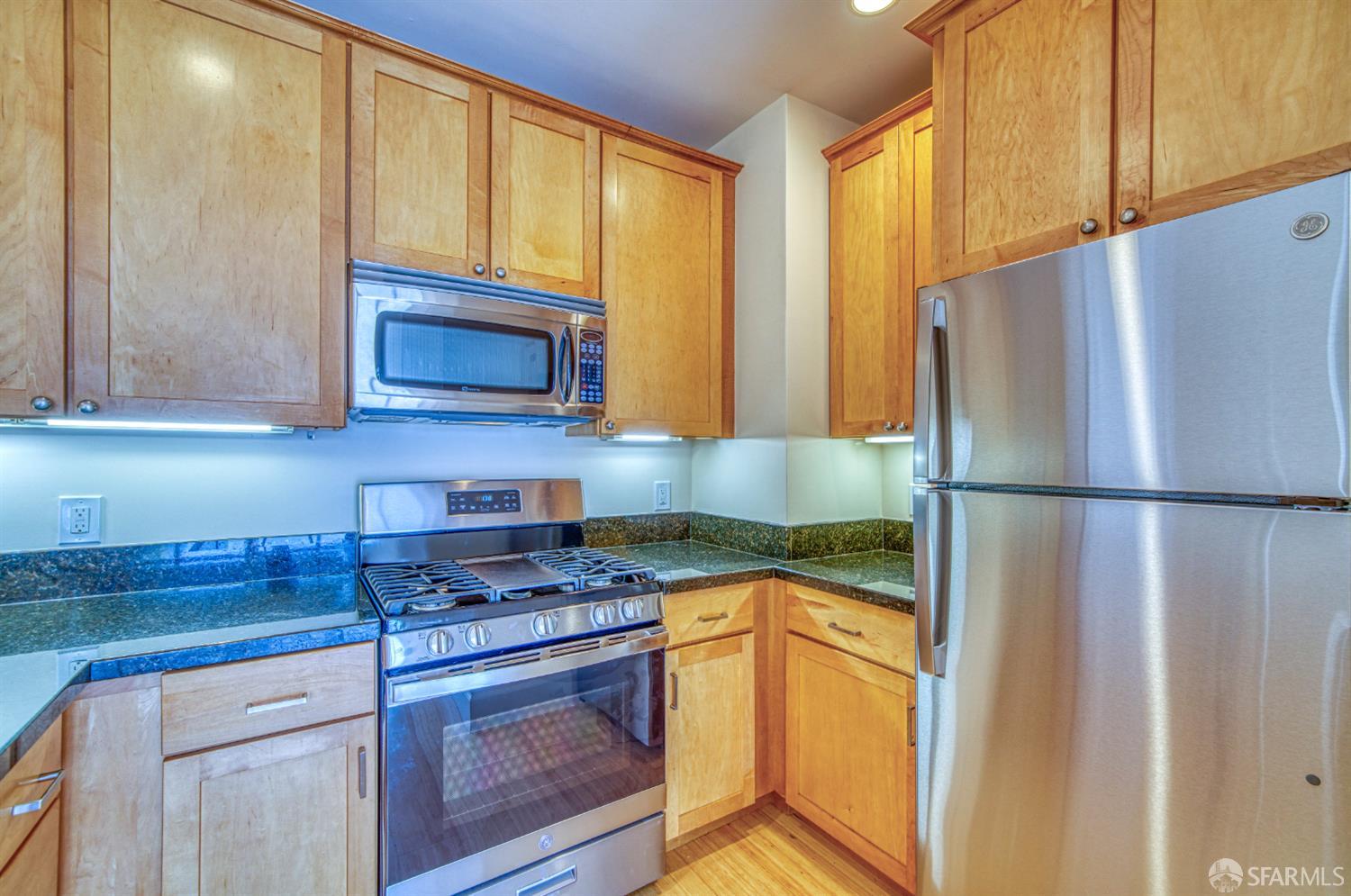 Detail Gallery Image 3 of 15 For 89 Goethe St #2,  Daly City,  CA 94014 - 1 Beds | 1/1 Baths