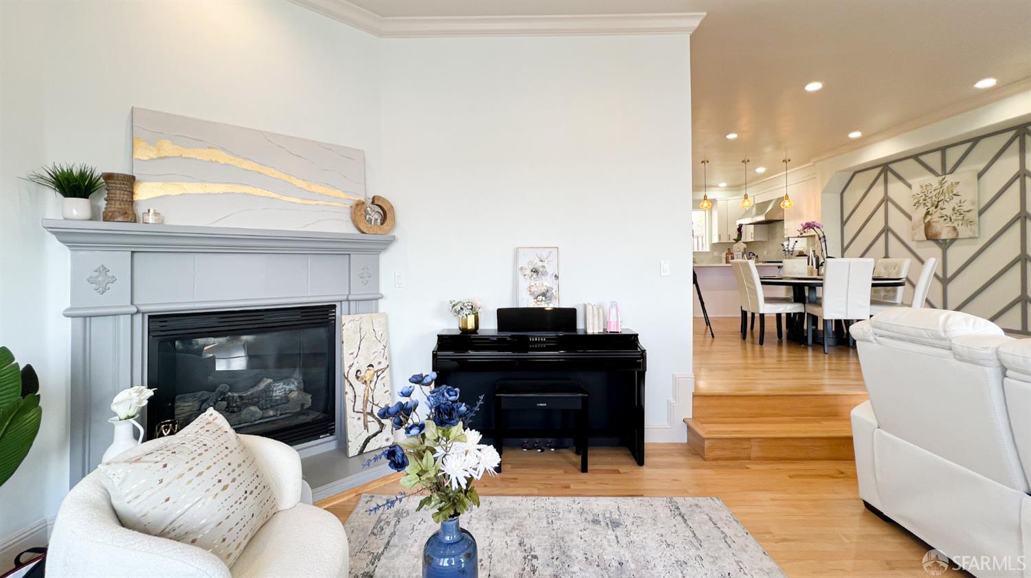 Detail Gallery Image 9 of 99 For 79 Karen Ct, San Francisco,  CA 94134 - 4 Beds | 3 Baths