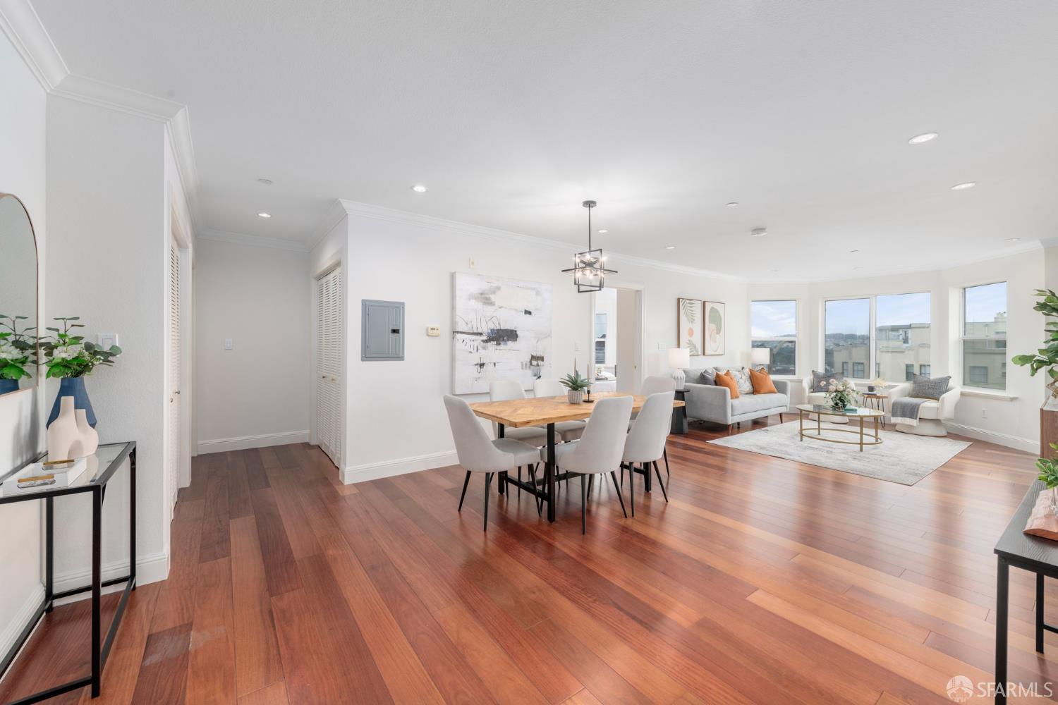 Photo #3: 425052135 Listing 