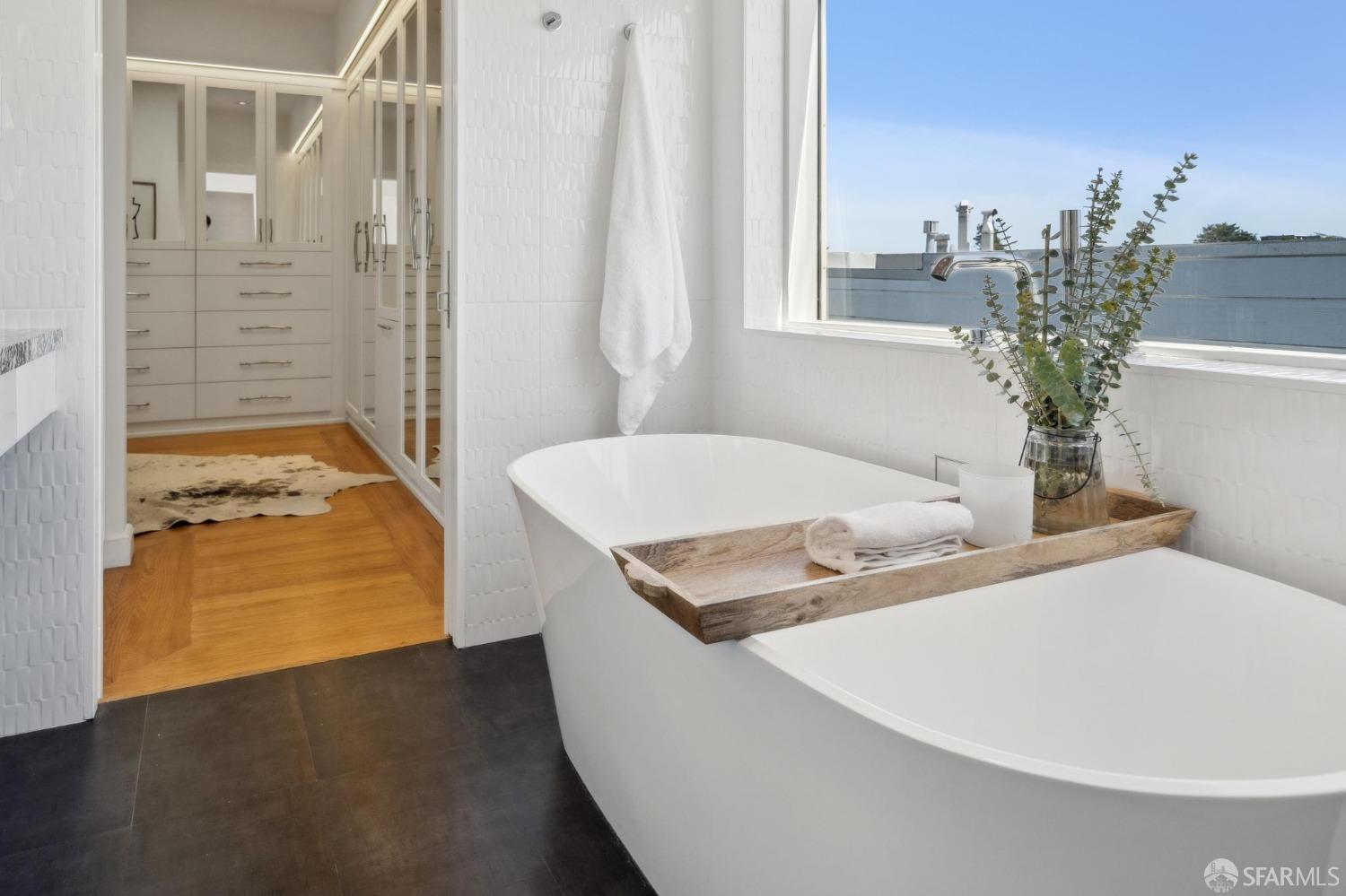Detail Gallery Image 49 of 72 For 3919 22nd St, San Francisco,  CA 94114 - 4 Beds | 4 Baths