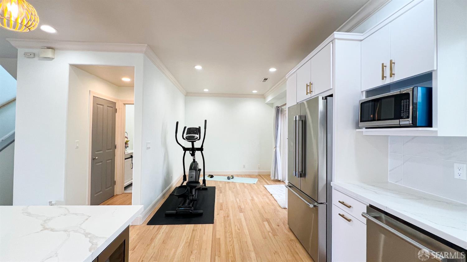 Detail Gallery Image 74 of 99 For 79 Karen Ct, San Francisco,  CA 94134 - 4 Beds | 3 Baths
