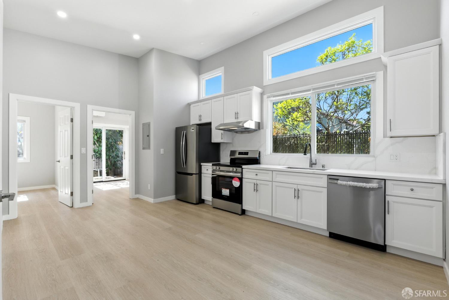 Detail Gallery Image 31 of 49 For 606 Masonic Ave, Albany,  CA 94706 - 4 Beds | 2/1 Baths