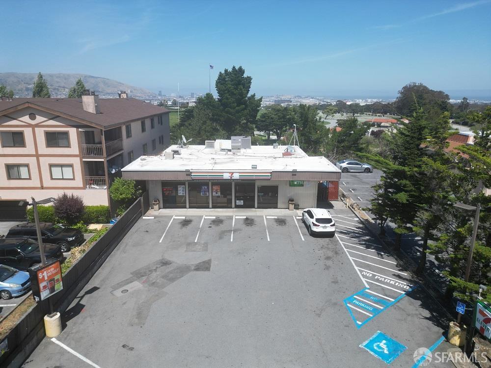 Detail Gallery Image 6 of 10 For 2020 Rollingwood Dr, San Bruno,  CA 94066 - – Beds | – Baths