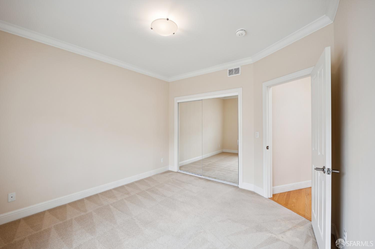 Detail Gallery Image 34 of 35 For 660 Cambridge St, San Francisco,  CA 94134 - 5 Beds | 3/1 Baths