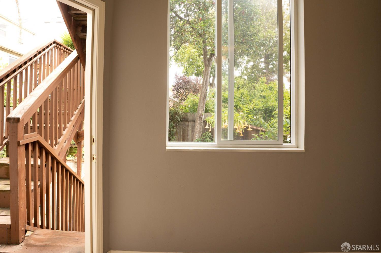 Detail Gallery Image 12 of 26 For 1013 Noe St, San Francisco,  CA 94114 - – Beds | – Baths
