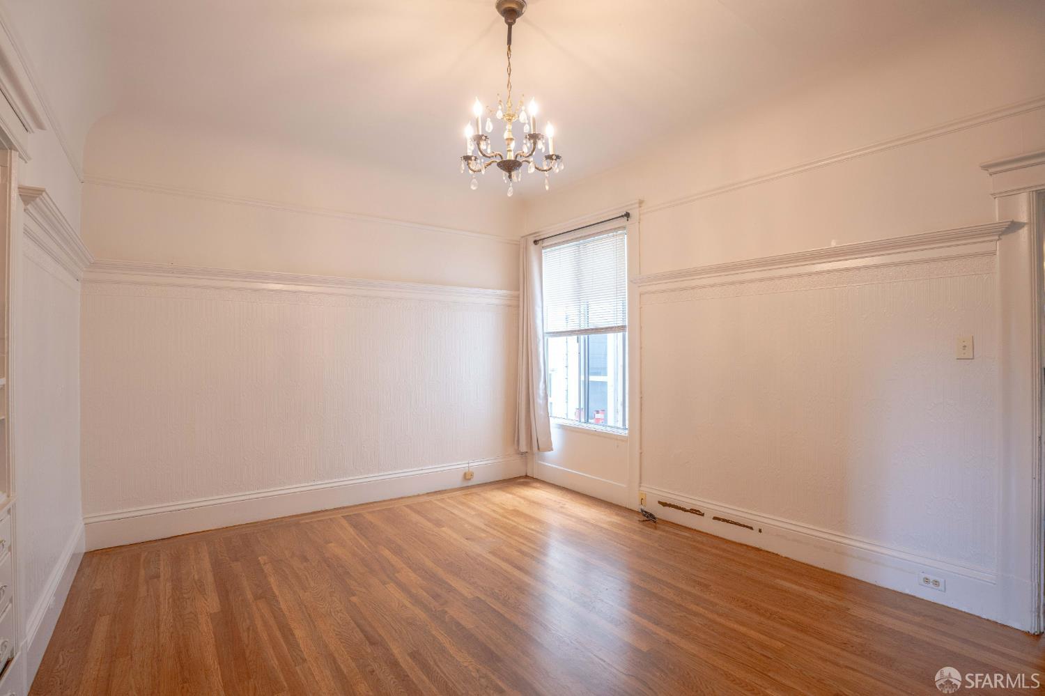 Detail Gallery Image 8 of 26 For 1013 Noe St, San Francisco,  CA 94114 - – Beds | – Baths