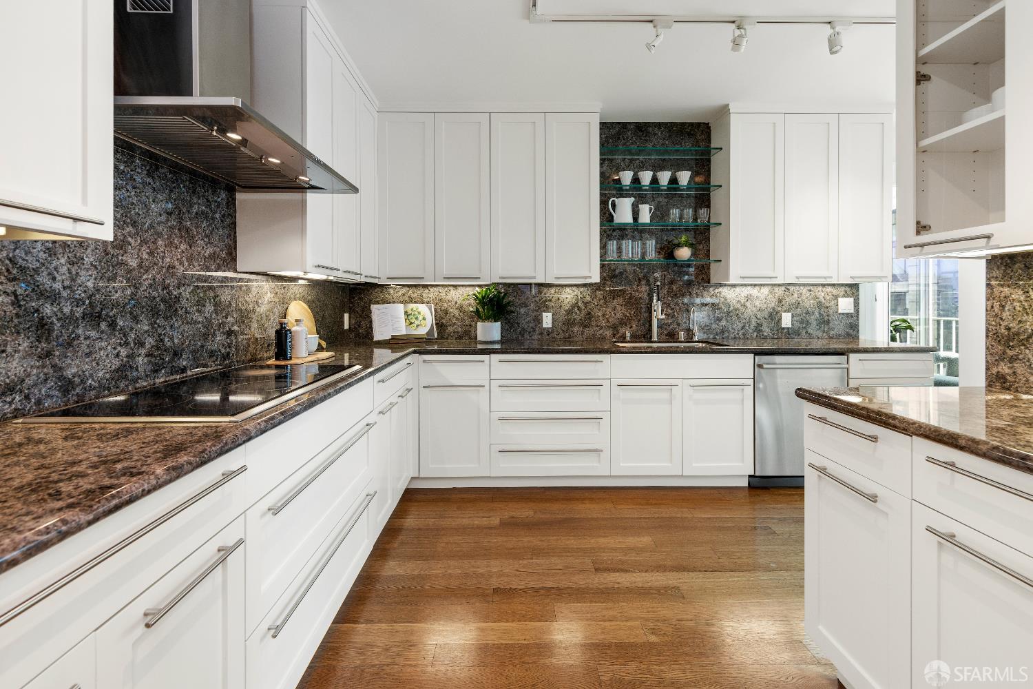 Detail Gallery Image 14 of 37 For 1200 California St 9c,  San Francisco,  CA 94109 - 3 Beds | 3 Baths
