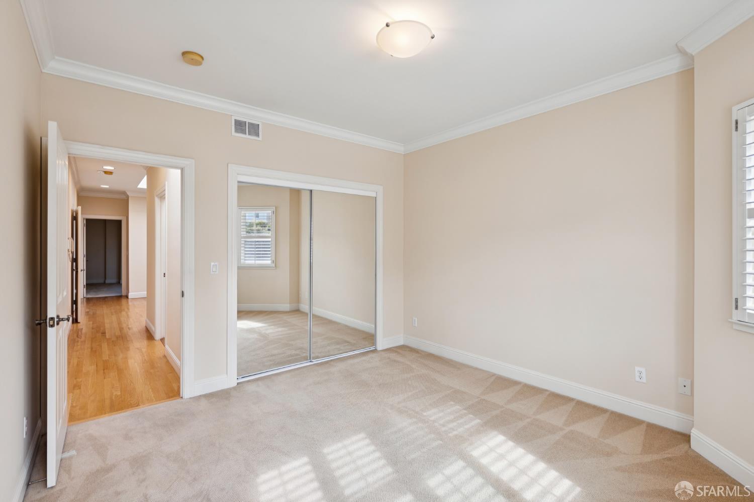 Detail Gallery Image 32 of 35 For 660 Cambridge St, San Francisco,  CA 94134 - 5 Beds | 3/1 Baths
