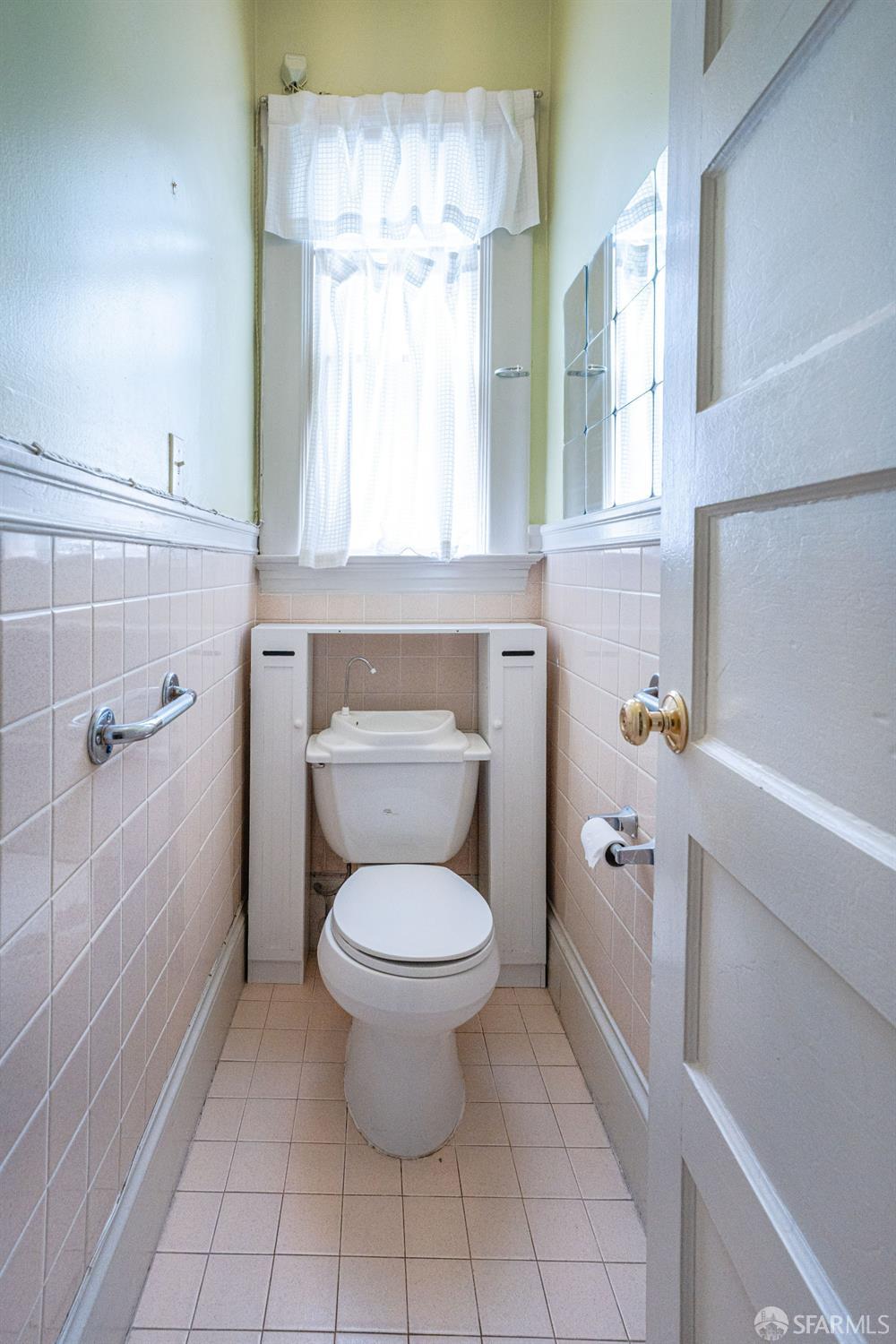 Detail Gallery Image 21 of 26 For 1013 Noe St, San Francisco,  CA 94114 - – Beds | – Baths