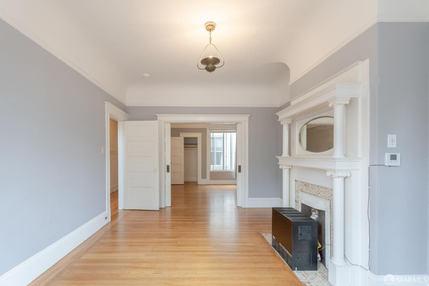 Detail Gallery Image 3 of 26 For 1013 Noe St, San Francisco,  CA 94114 - – Beds | – Baths