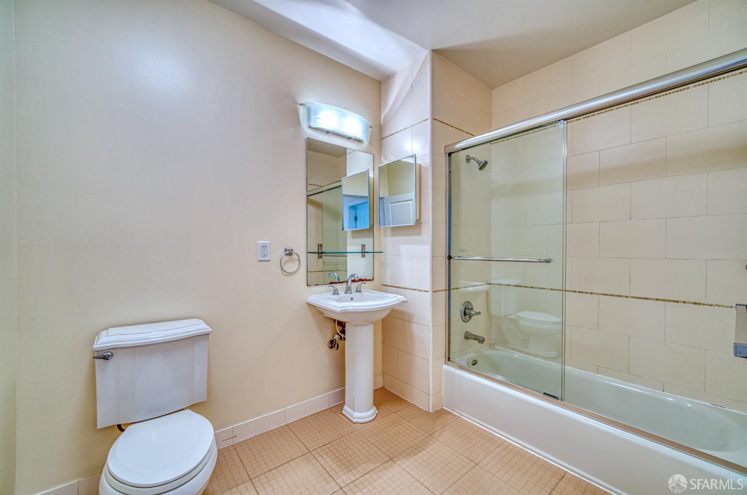 Detail Gallery Image 7 of 15 For 89 Goethe St #2,  Daly City,  CA 94014 - 1 Beds | 1/1 Baths