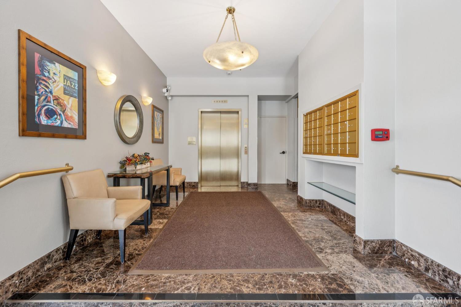 Photo #3: 425057350 Listing 