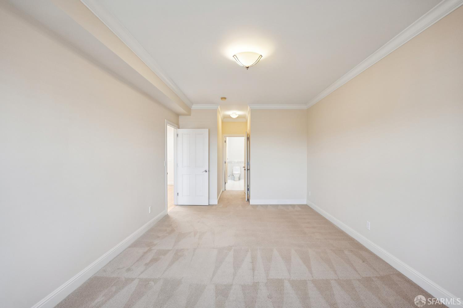 Detail Gallery Image 31 of 35 For 660 Cambridge St, San Francisco,  CA 94134 - 5 Beds | 3/1 Baths