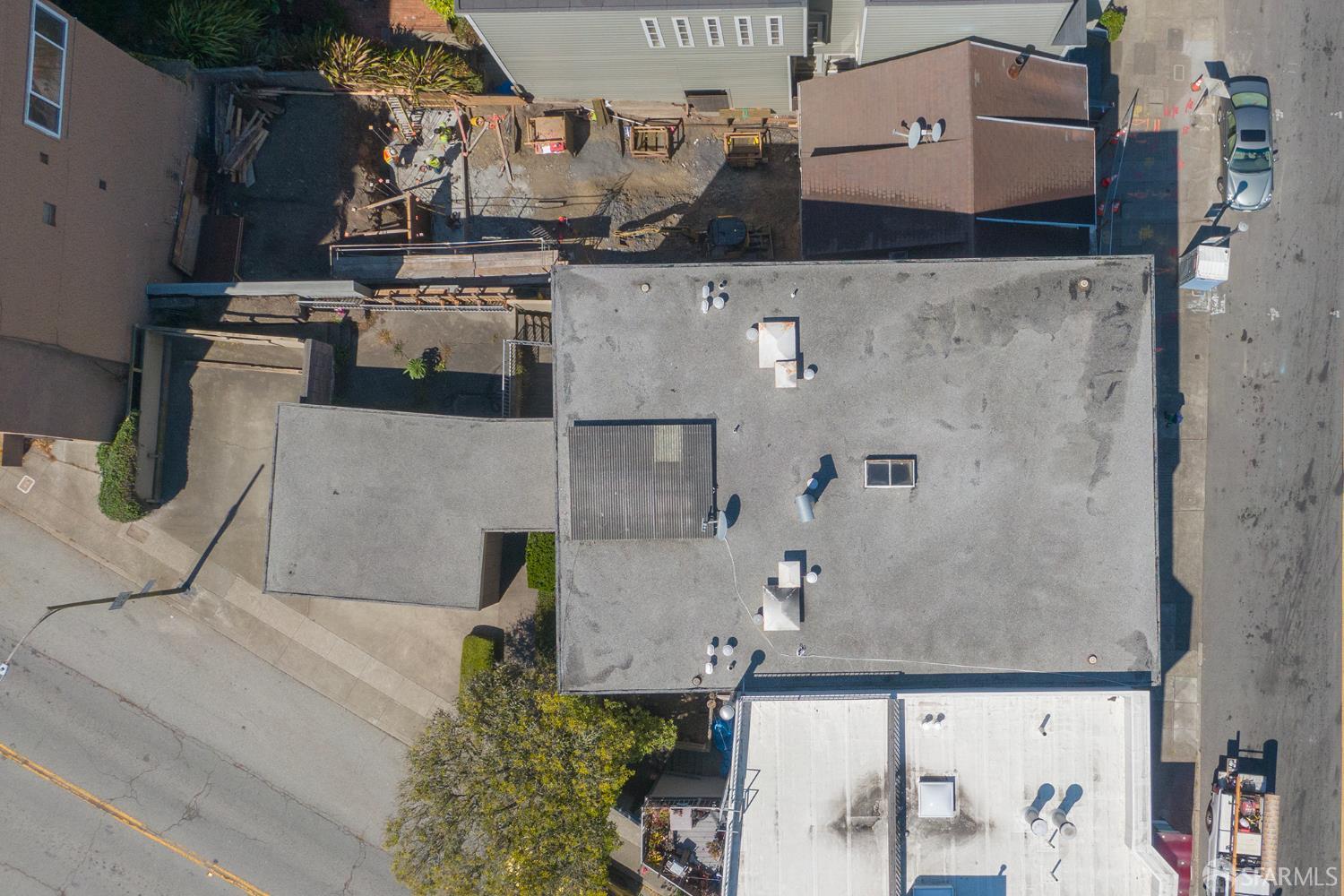 Detail Gallery Image 9 of 13 For 22 Twin Peaks Blvd, San Francisco,  CA 94114 - – Beds | – Baths