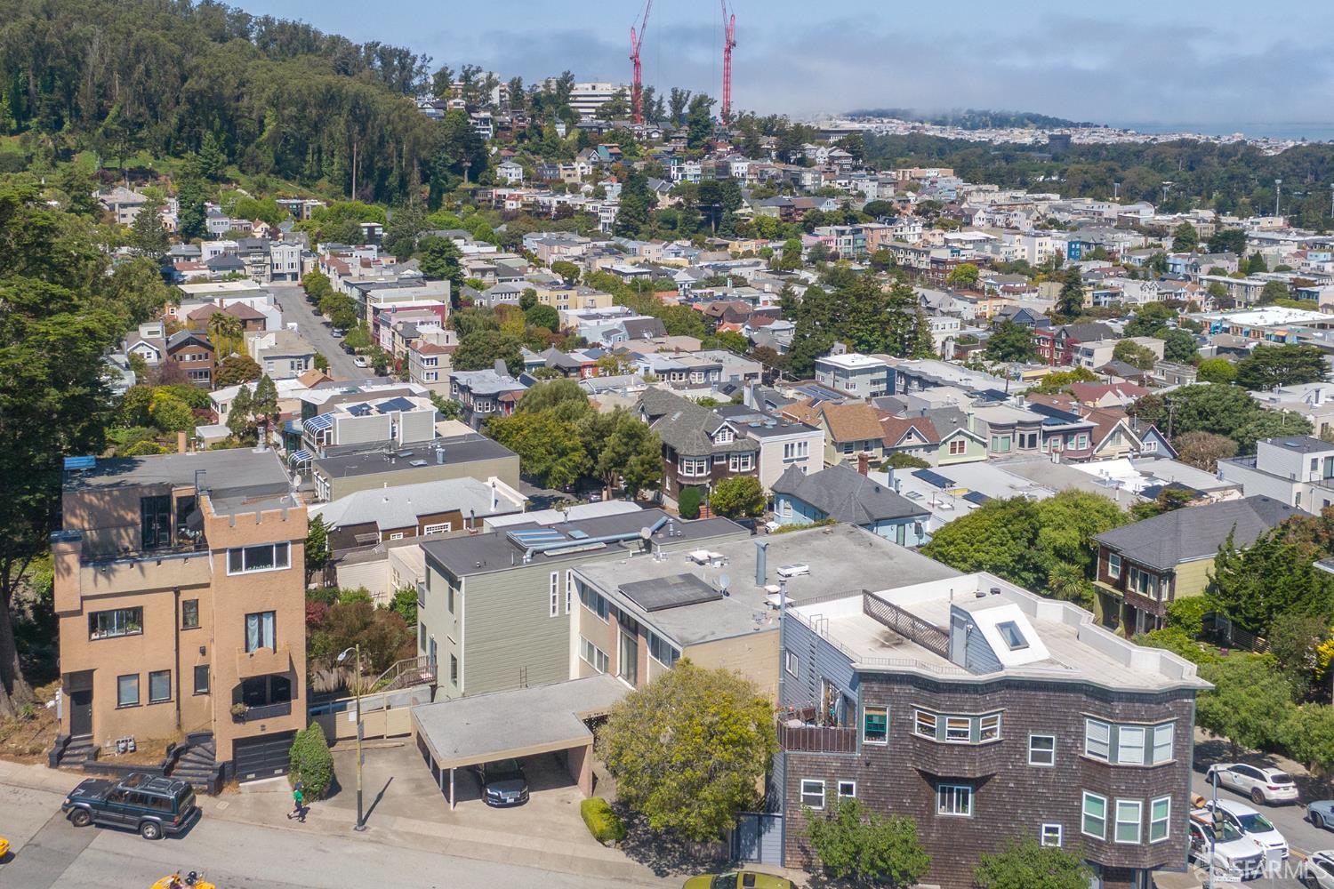 Detail Gallery Image 2 of 13 For 22 Twin Peaks Blvd, San Francisco,  CA 94114 - – Beds | – Baths