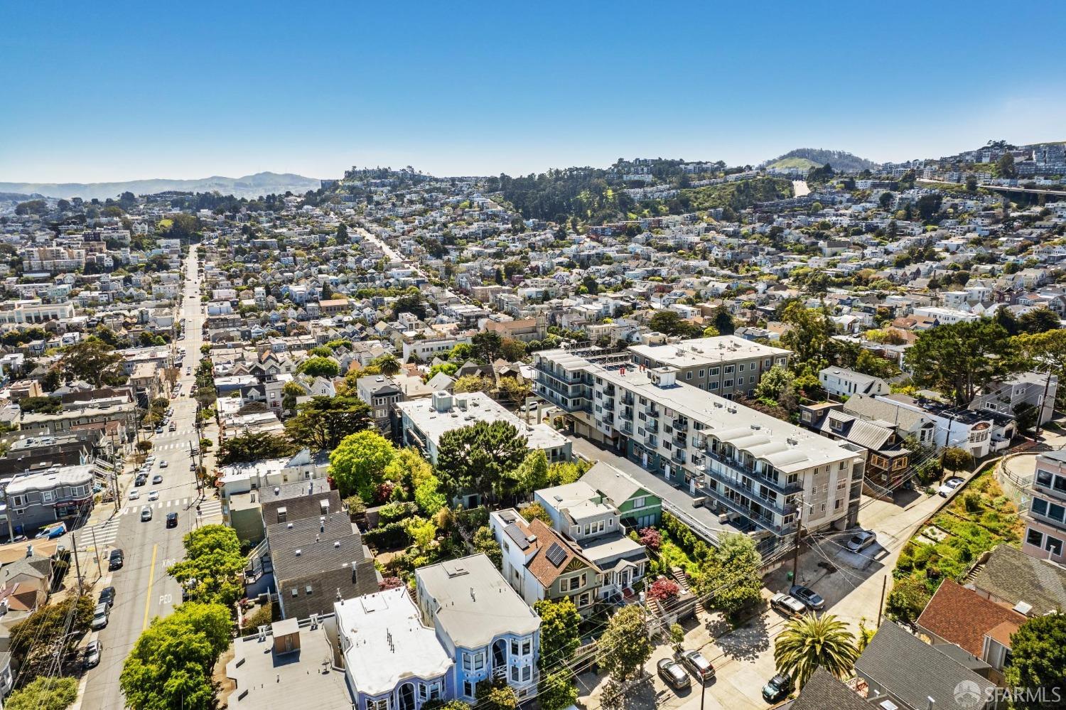 Detail Gallery Image 63 of 72 For 3919 22nd St, San Francisco,  CA 94114 - 4 Beds | 4 Baths
