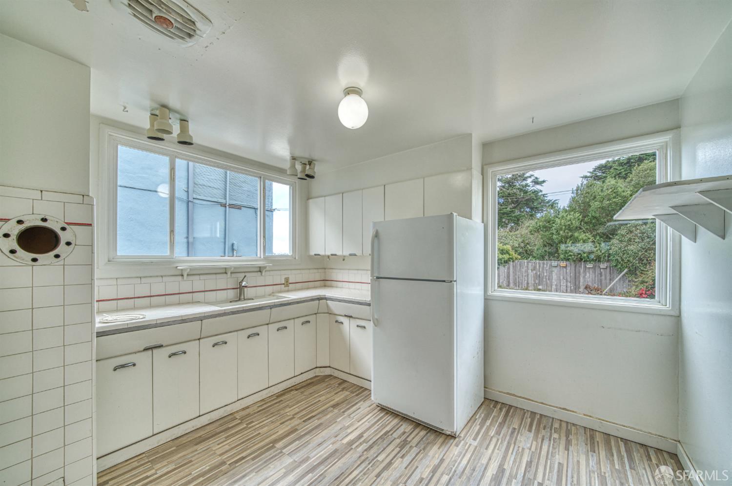 Detail Gallery Image 18 of 35 For 396 Northgate Dr, Daly City,  CA 94015 - 2 Beds | 1 Baths