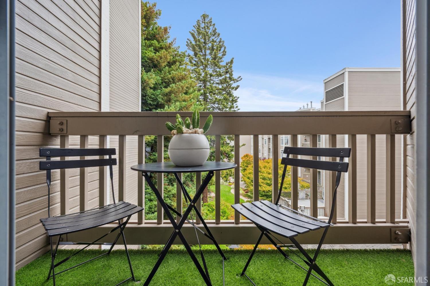 Photo #4: 425057350 Listing 