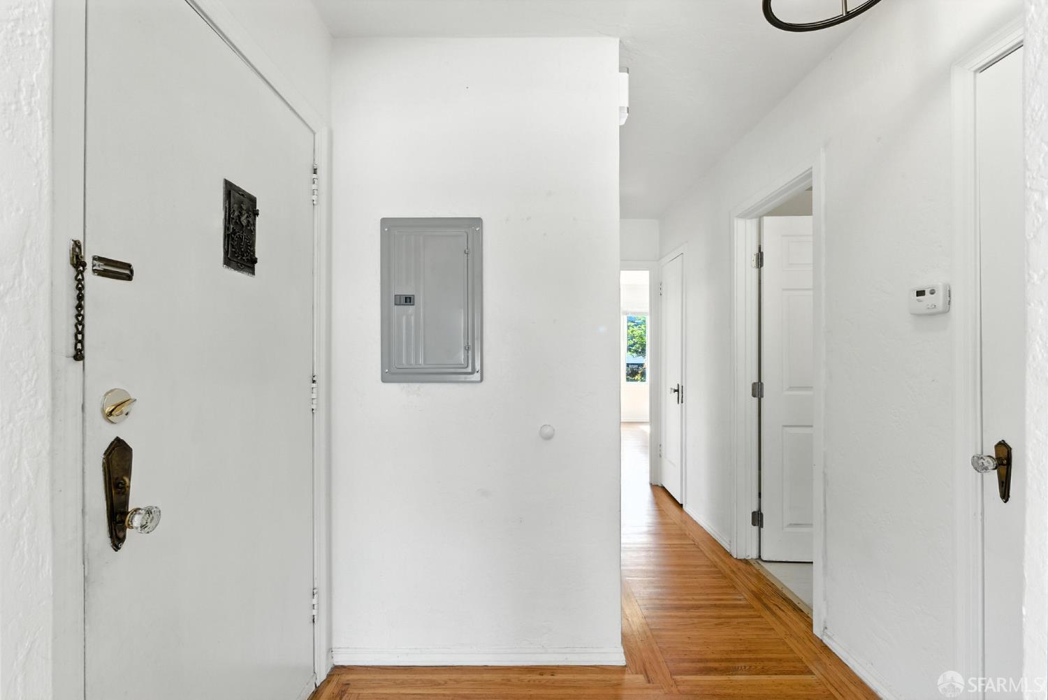 Detail Gallery Image 9 of 49 For 606 Masonic Ave, Albany,  CA 94706 - 4 Beds | 2/1 Baths