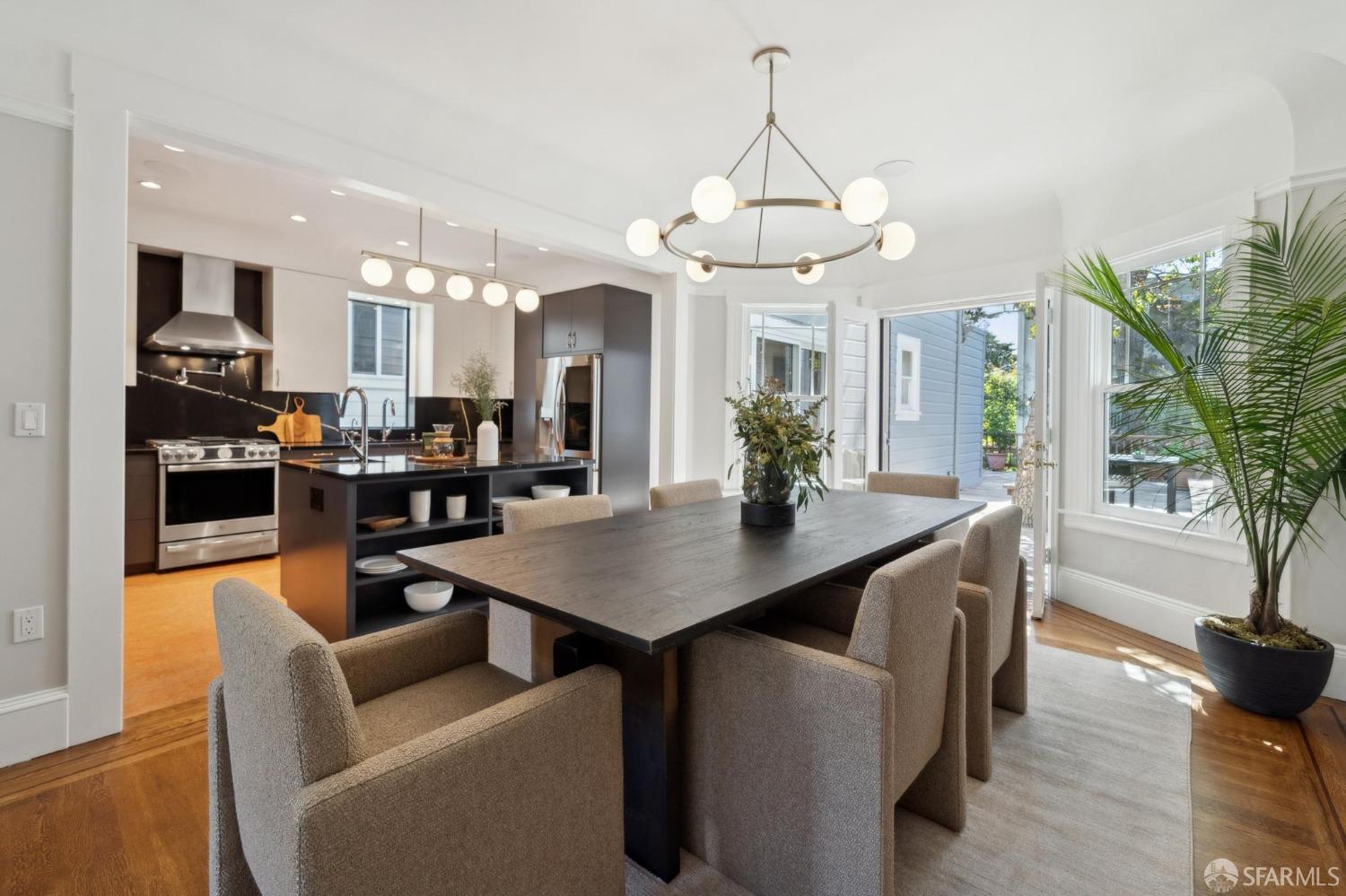Detail Gallery Image 12 of 72 For 3919 22nd St, San Francisco,  CA 94114 - 4 Beds | 4 Baths