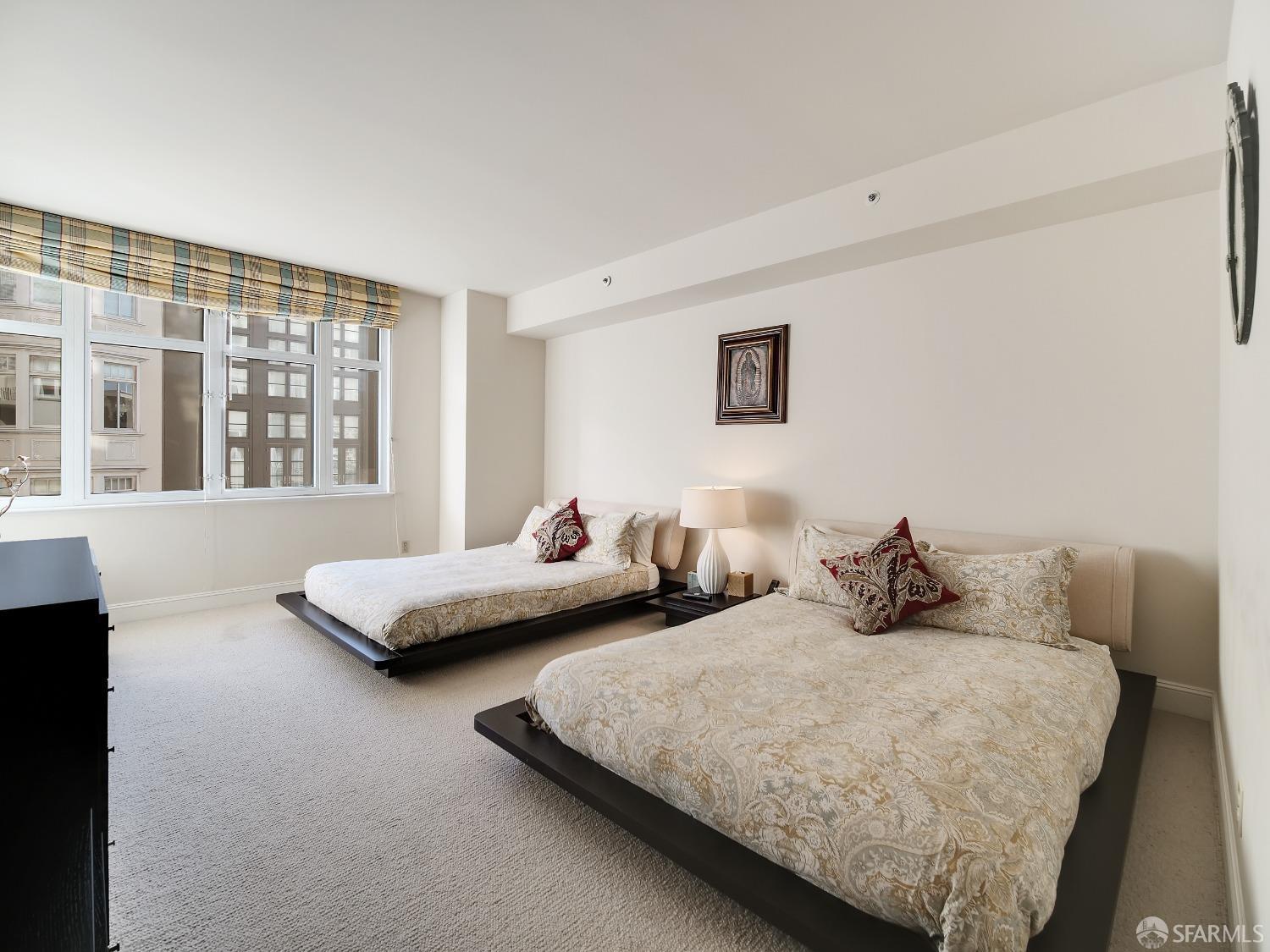 Photo #12: 425061353 Listing: Photo #12