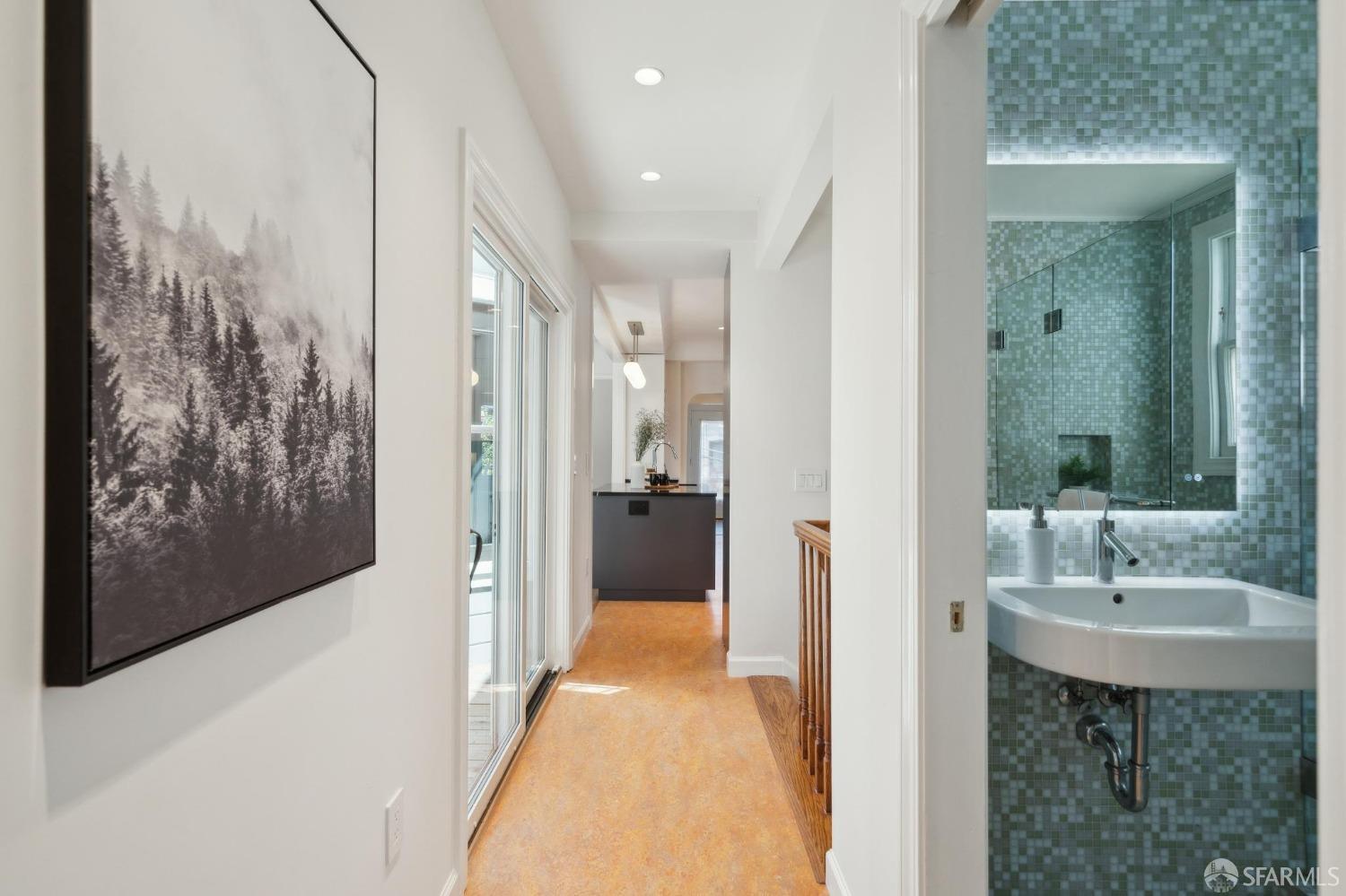 Detail Gallery Image 32 of 72 For 3919 22nd St, San Francisco,  CA 94114 - 4 Beds | 4 Baths