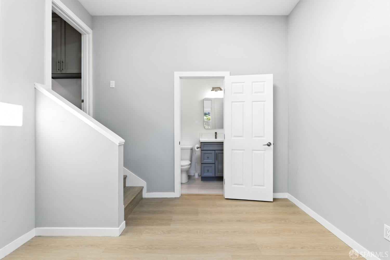 Detail Gallery Image 22 of 49 For 606 Masonic Ave, Albany,  CA 94706 - 4 Beds | 2/1 Baths