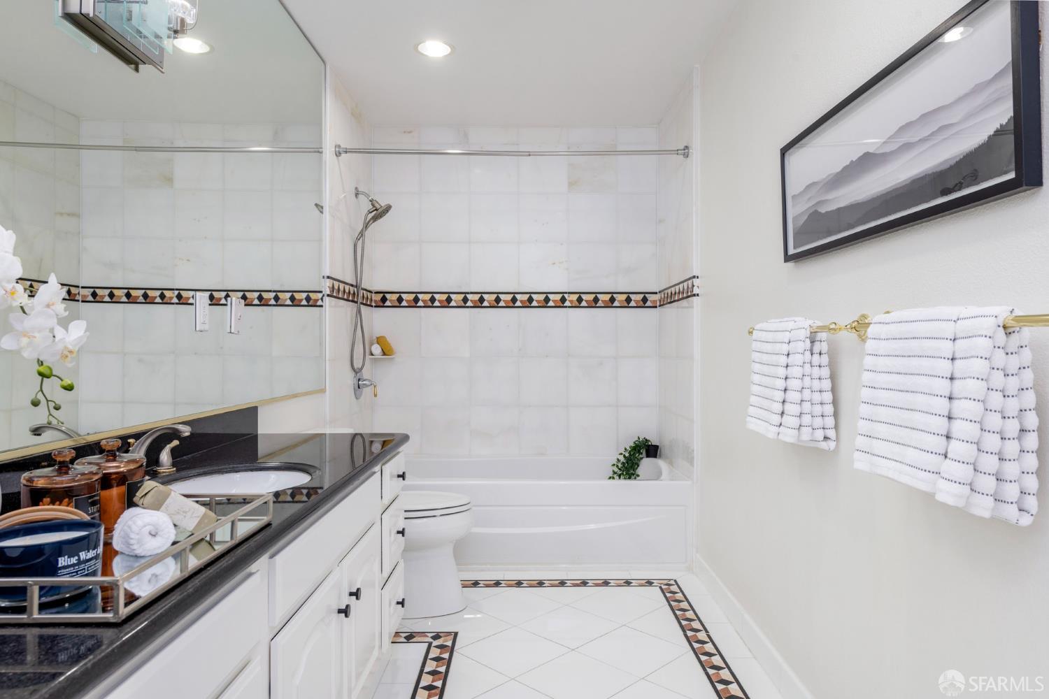 Photo #25: 425052135 Listing: Photo #25