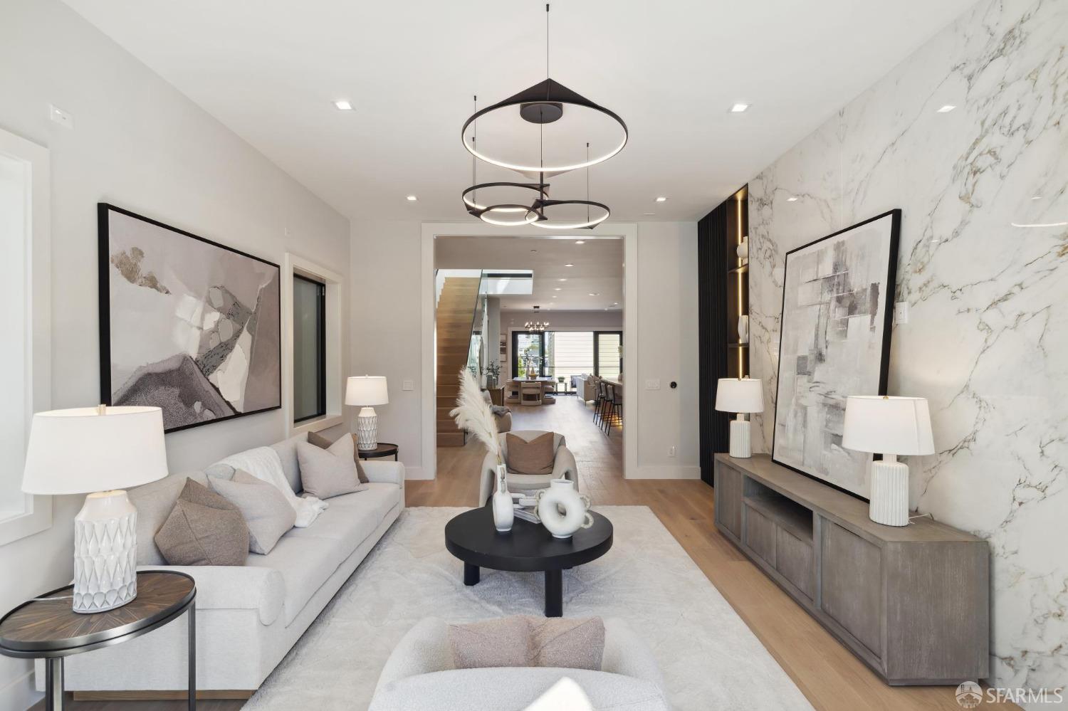 Detail Gallery Image 14 of 46 For 1910 Baker St, San Francisco,  CA 94115 - 5 Beds | 5/1 Baths