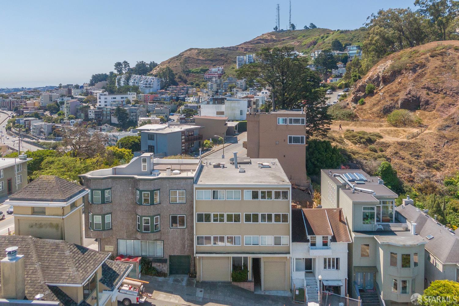 Detail Gallery Image 12 of 13 For 22 Twin Peaks Blvd, San Francisco,  CA 94114 - – Beds | – Baths