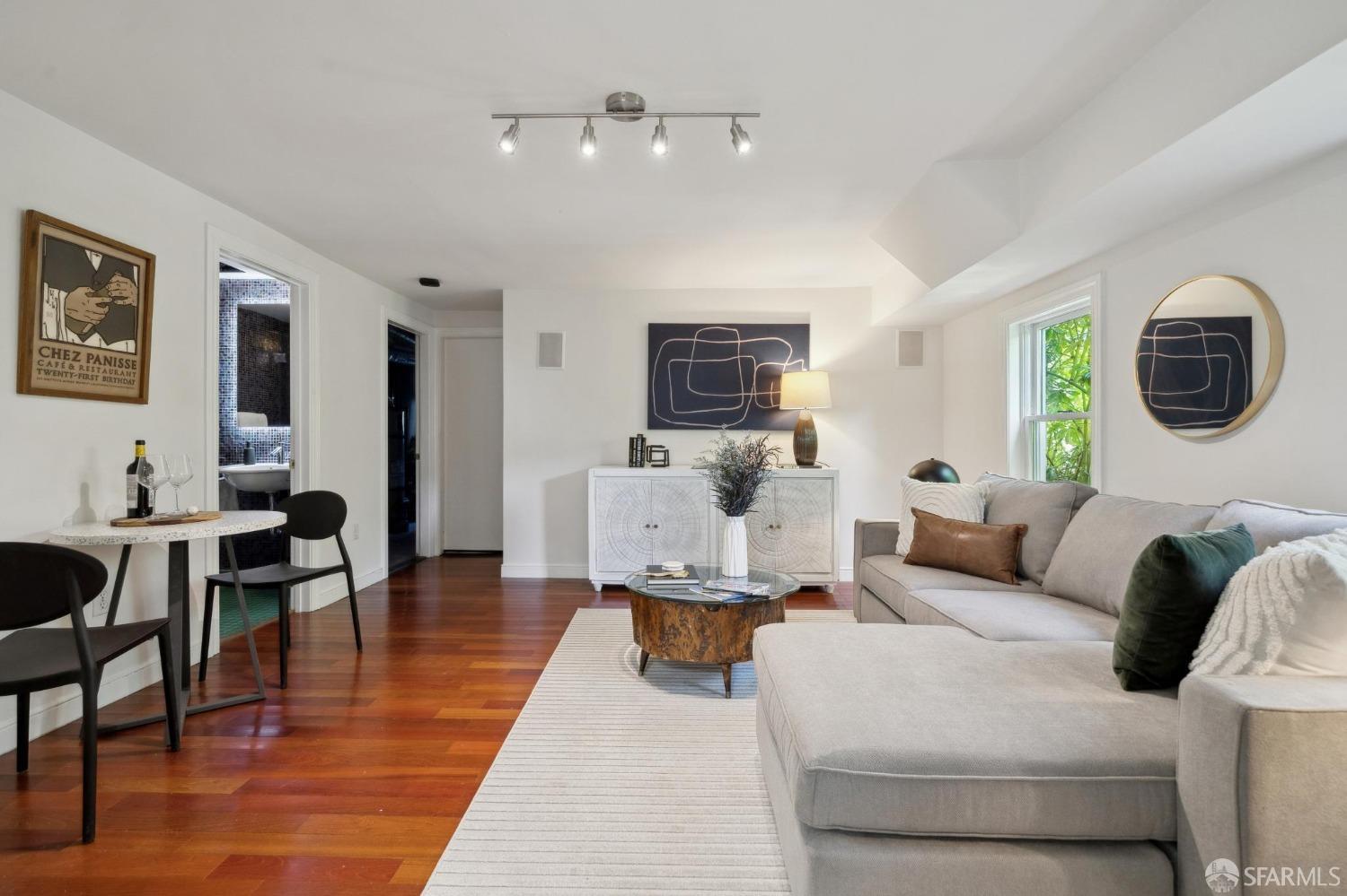 Detail Gallery Image 53 of 72 For 3919 22nd St, San Francisco,  CA 94114 - 4 Beds | 4 Baths