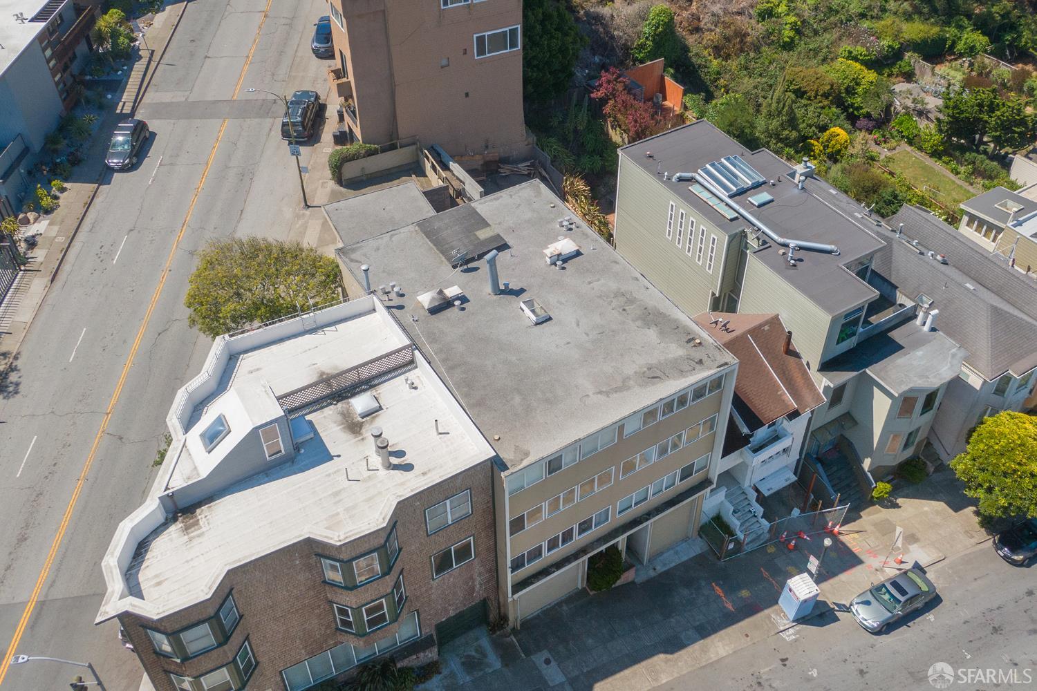 Detail Gallery Image 8 of 13 For 22 Twin Peaks Blvd, San Francisco,  CA 94114 - – Beds | – Baths