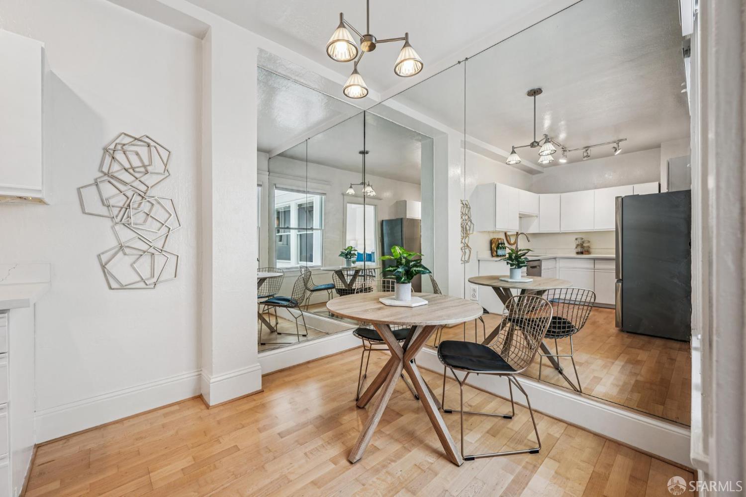 2415 Van Ness Avenue # 504