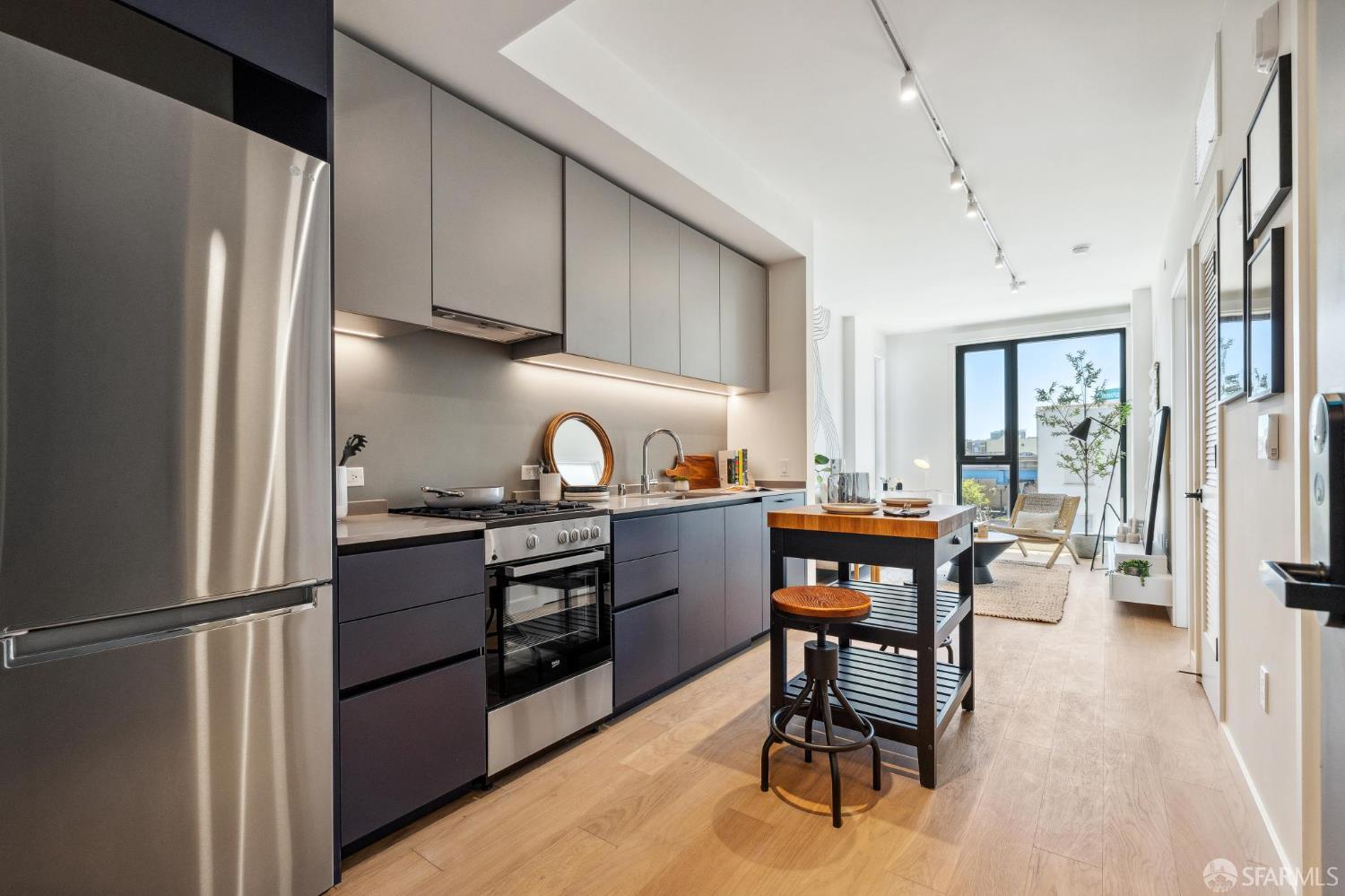 Detail Gallery Image 3 of 13 For 988 Harrison St Jr3,  San Francisco,  CA 94107 - 1 Beds | 1 Baths