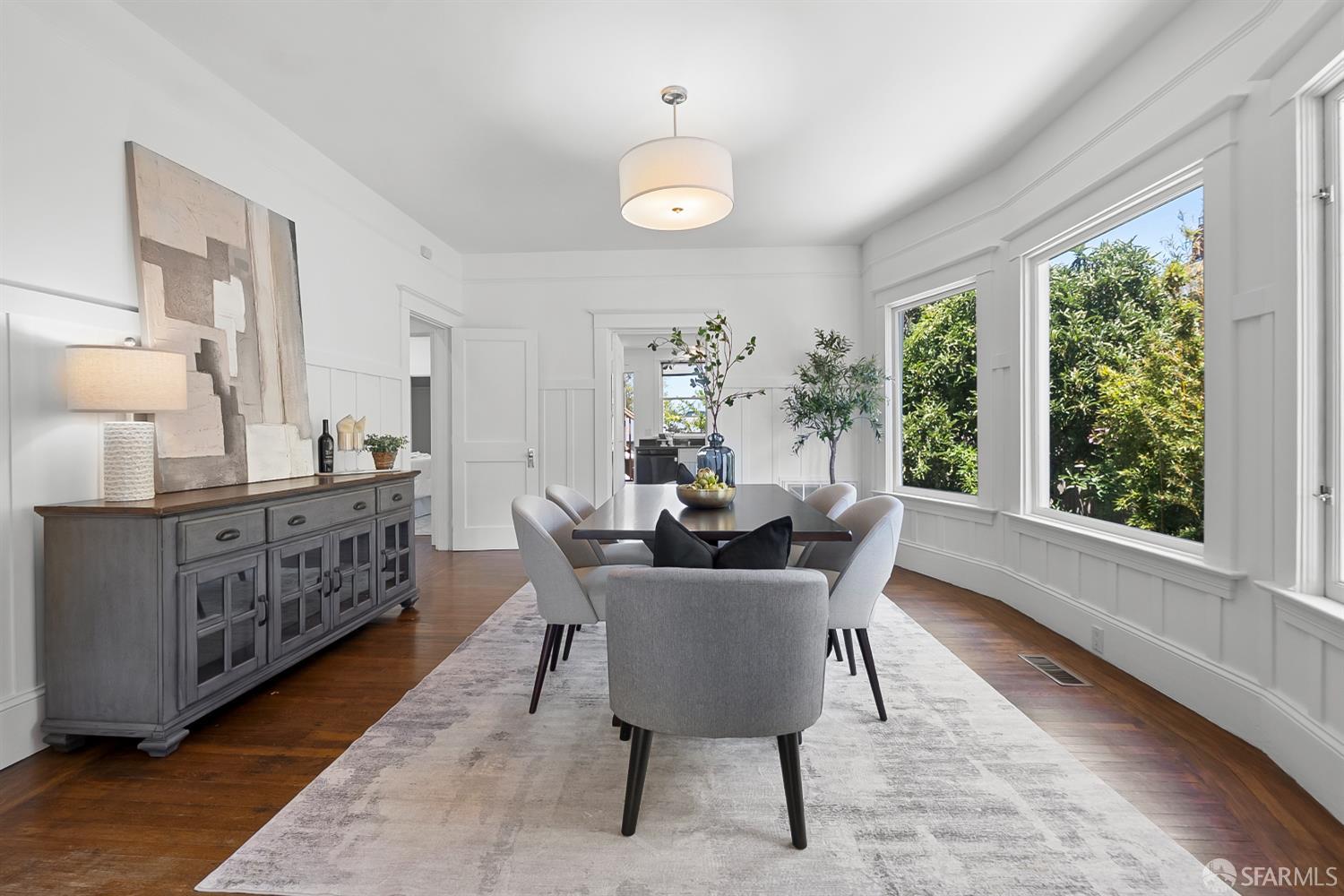 Detail Gallery Image 8 of 41 For 720 61st St, Oakland,  CA 94609 - 5 Beds | 3 Baths