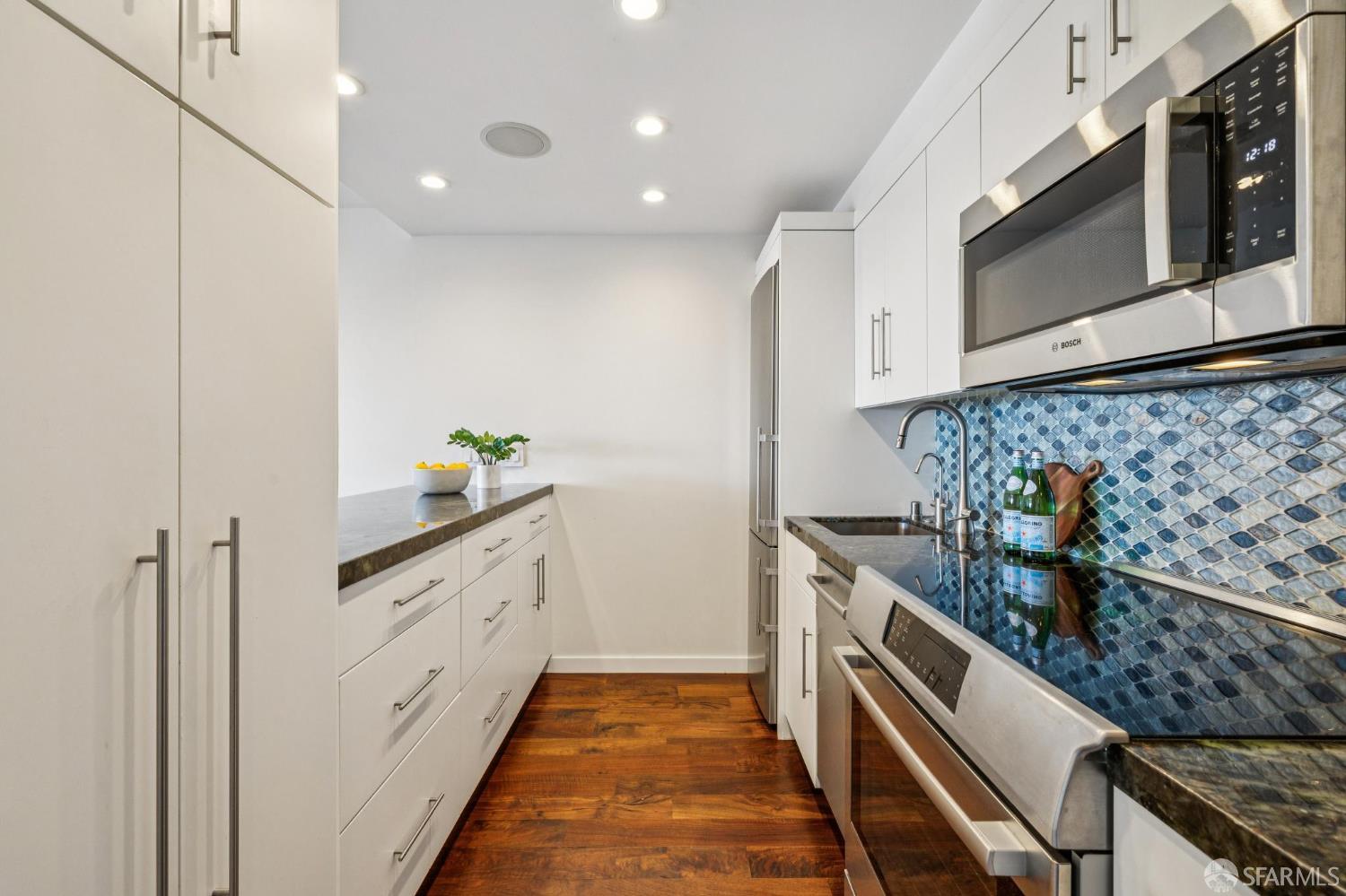 Detail Gallery Image 17 of 54 For 1177 California St #823,  San Francisco,  CA 94108 - 1 Beds | 1 Baths