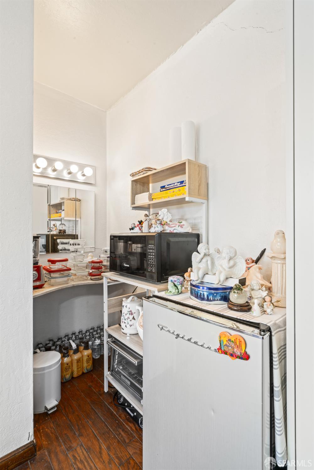 Detail Gallery Image 17 of 40 For 782 Manzanita Ave, Sunnyvale,  CA 94085 - 4 Beds | 2 Baths