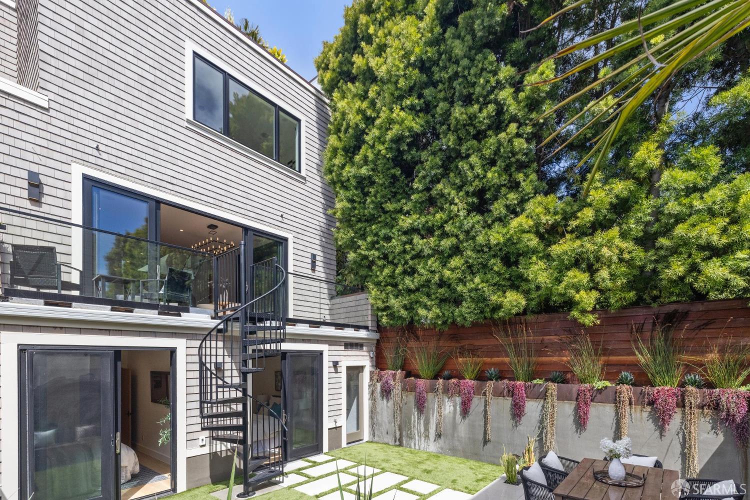 Detail Gallery Image 34 of 46 For 1910 Baker St, San Francisco,  CA 94115 - – Beds | – Baths